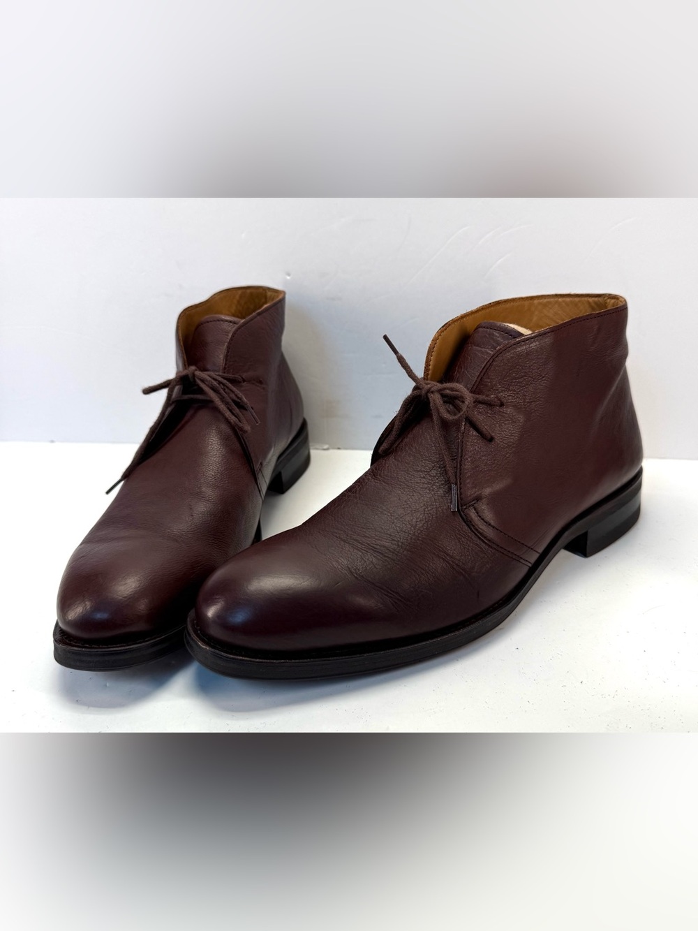 Russell & Bromley Men's Leather Chukka Boots in Brown- Sleek Lace-Up US size 9